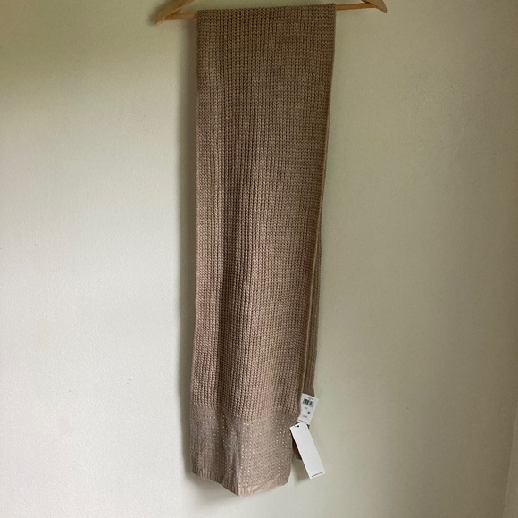 New Calvin Klein women’s scarf - Picture 1 of 5